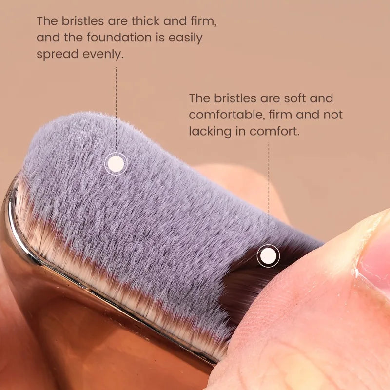 Pinceau à Fond de Teint Professionnel — Poils Nylon Doux & Manche Élégant