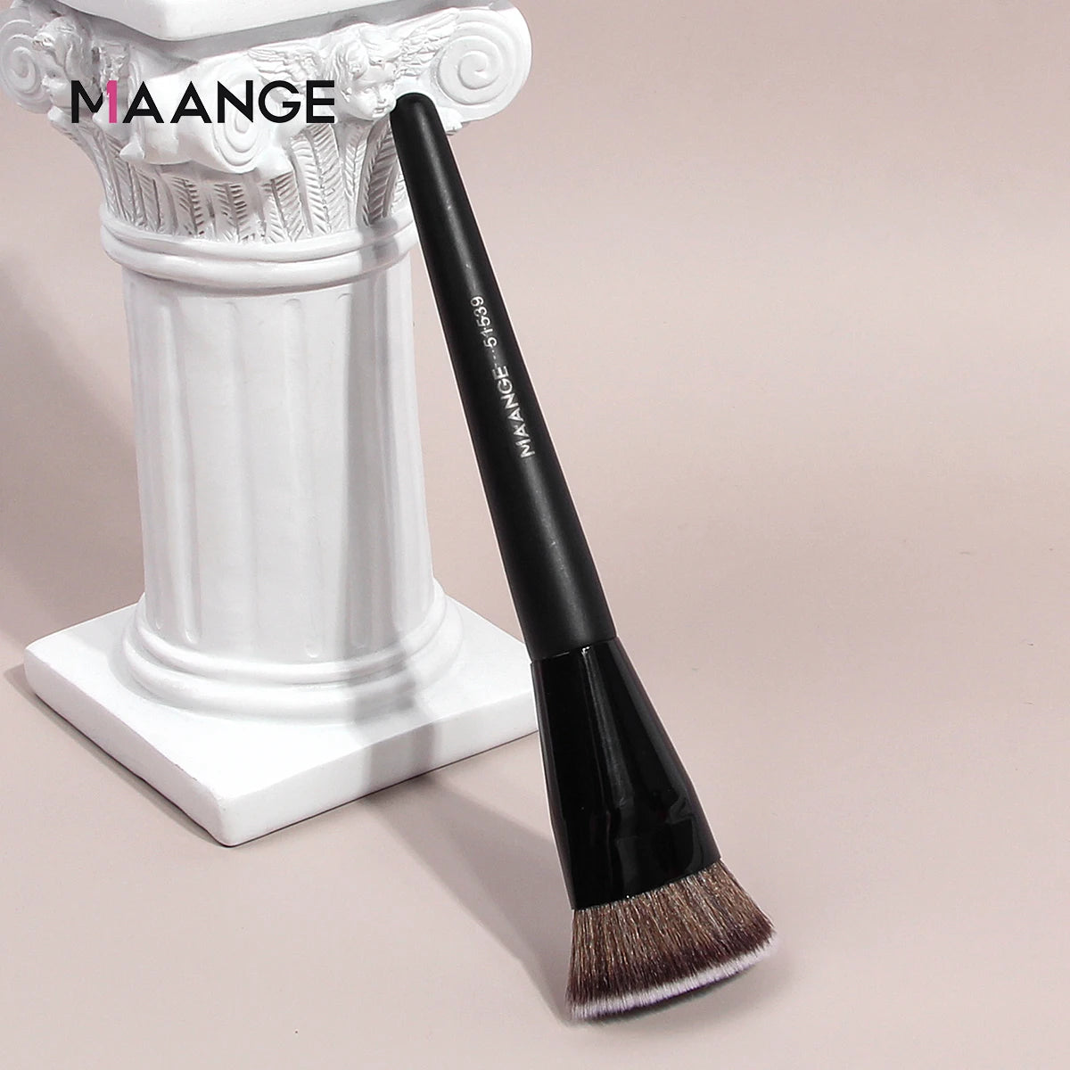 Pinceau Fond de Teint Kabuki Plat MAANGE – Application Précise & Couvrance Modulable
