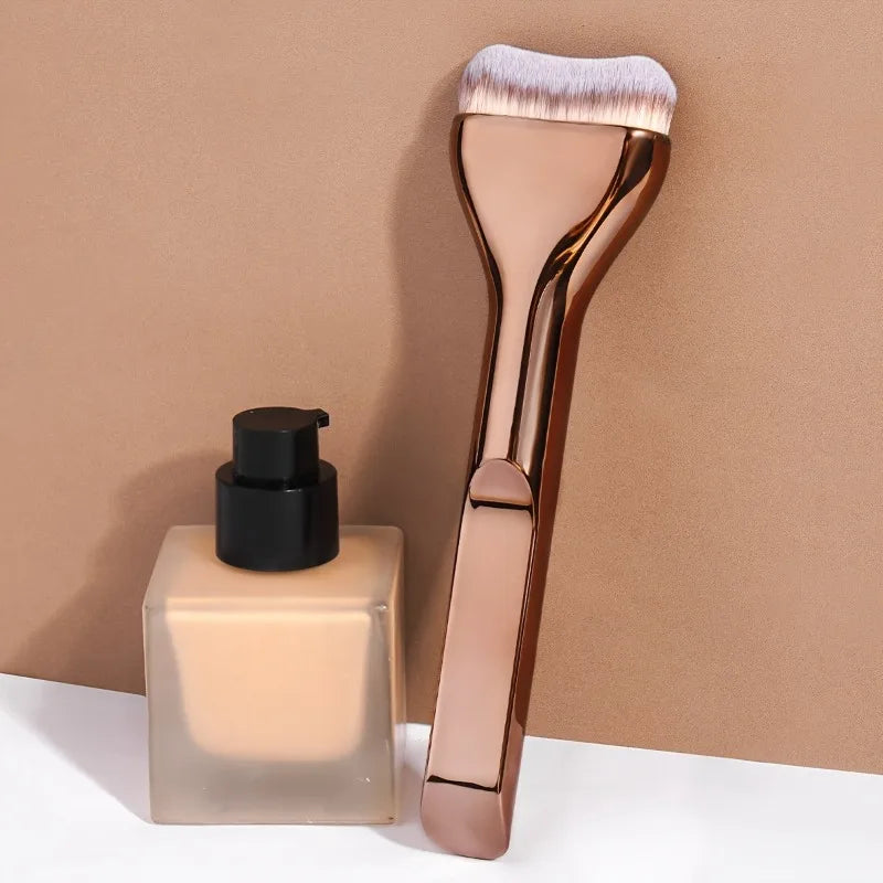 Pinceau à Fond de Teint Professionnel — Poils Nylon Doux & Manche Élégant